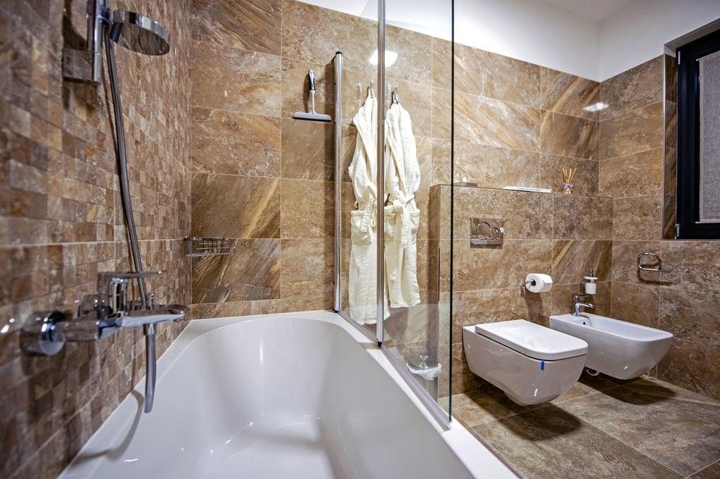 Sunset Luxury Apartment 罗维尼 外观 照片