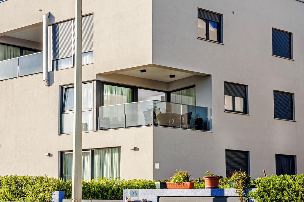 Sunset Luxury Apartment 罗维尼 外观 照片