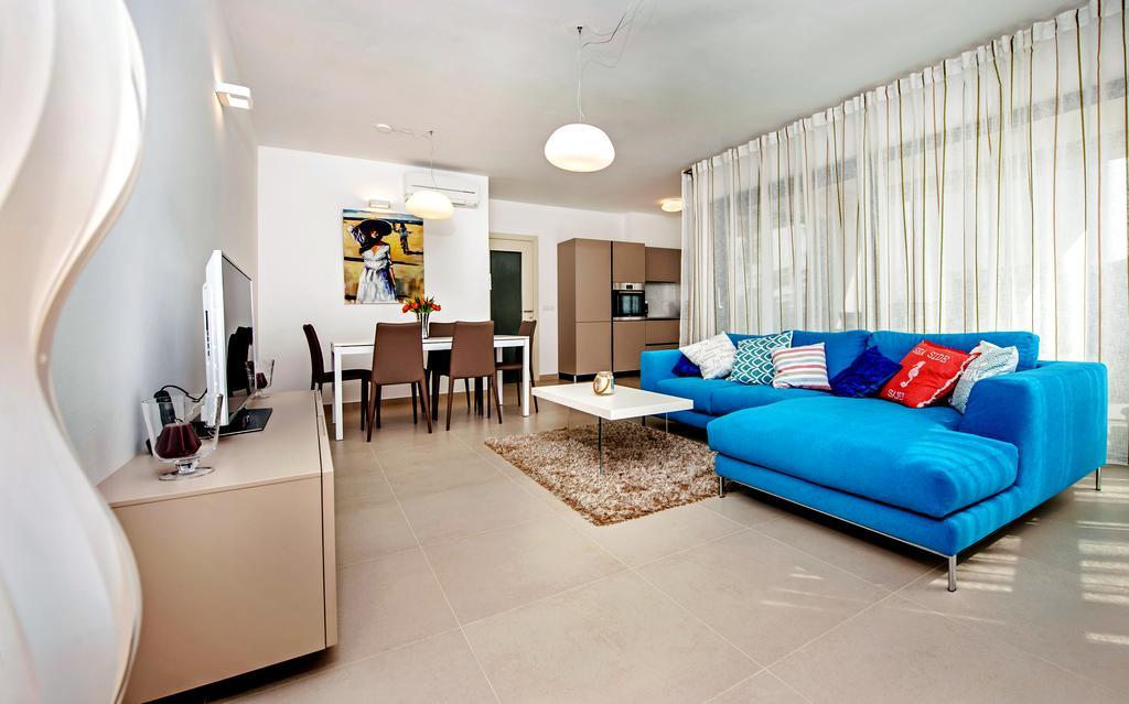 Sunset Luxury Apartment 罗维尼 外观 照片